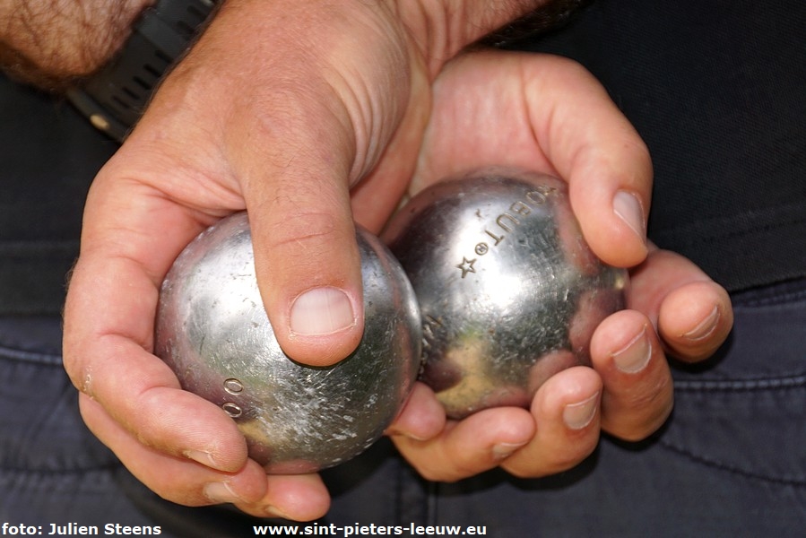 2019-06-15-gareel-goes-petanque-26.jpg